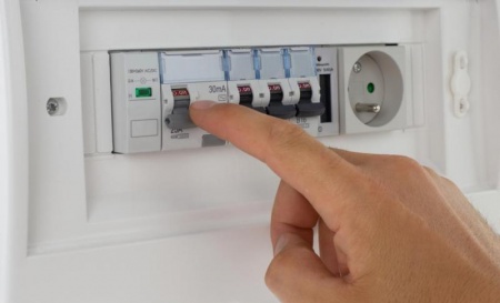Diagnostic &eacute;lectricit&eacute; &agrave; Lons-le-Saunier, garantie d'un logement s&ucirc;r